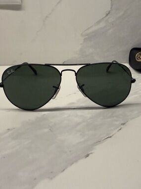 Ray-Ban Aviator Sunglasses